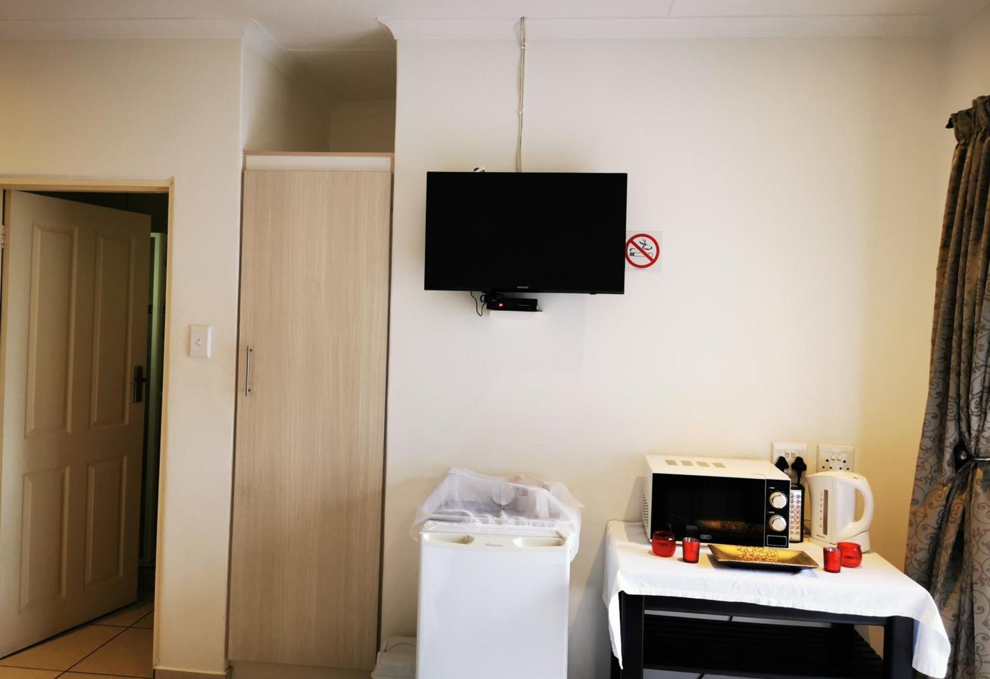 Guest House Mamma Mia Mbombela Екстериор снимка