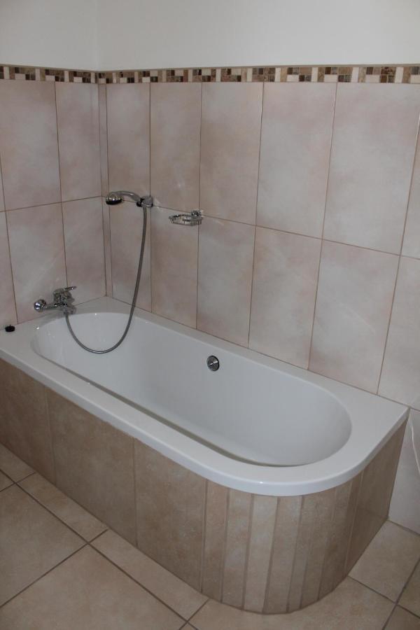 Guest House Mamma Mia Mbombela Екстериор снимка