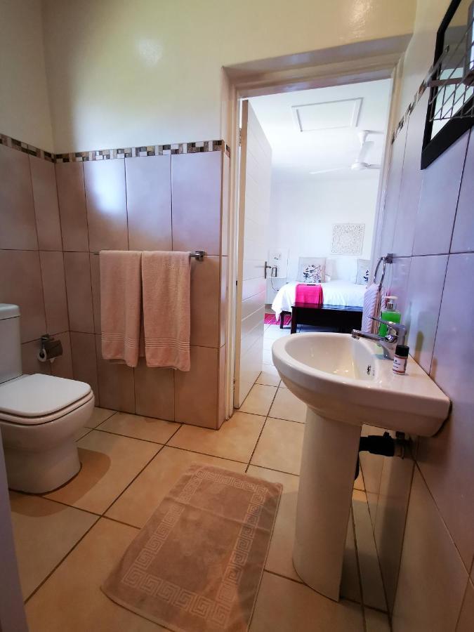 Guest House Mamma Mia Mbombela Екстериор снимка